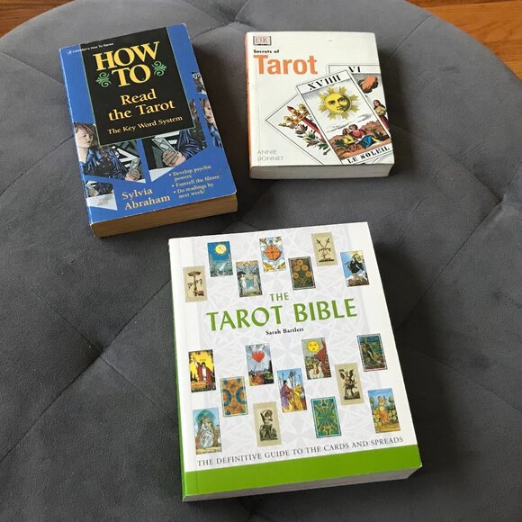 Lot of 3 Tarot Books - Picture 1 of 14